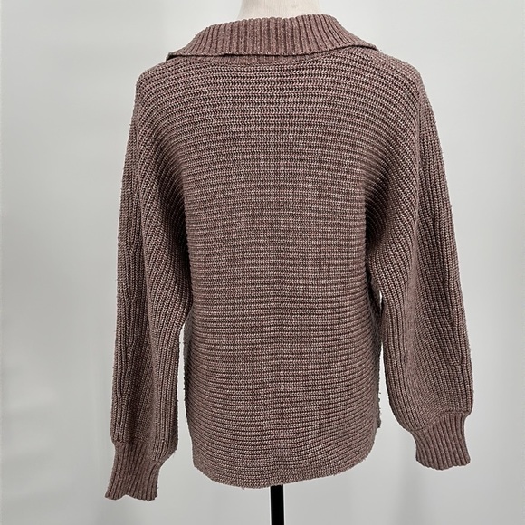 Cupcakes and Cashmere Dusty Rose Collared Split Neck Sweater Size Large - Picture 4 of 10